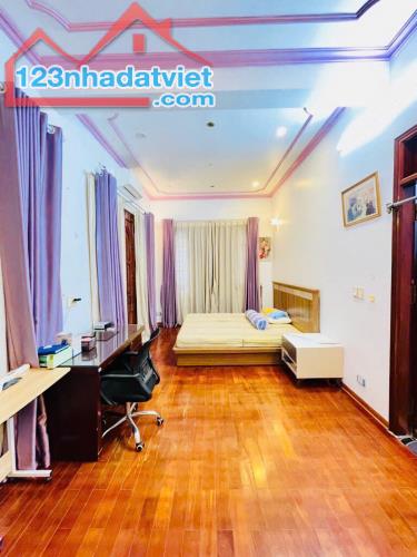 VIP! BÁN NHÀ ĐẸP PHỐ CỰ LỘC-THANH XUÂN, DT 135.5M2, MT 12M, GIÁ CHÀO 18.8 TỶ, LÔ GÓC