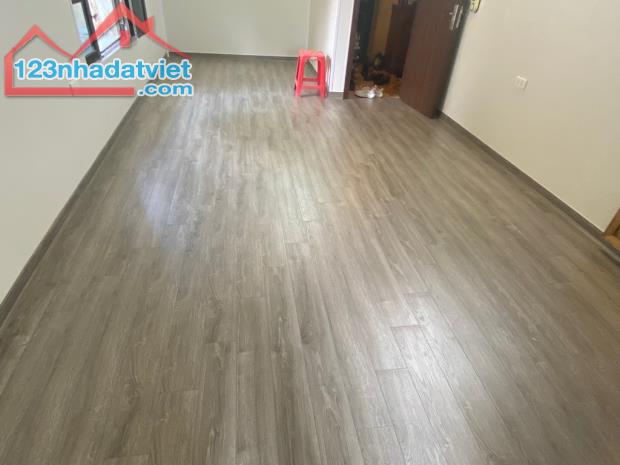 Rất Cần Bán Nhà Thạch Bàn, Long Biên 25m2, chỉ 1,18 tỷ ( Cam kết chuẩn) - 2