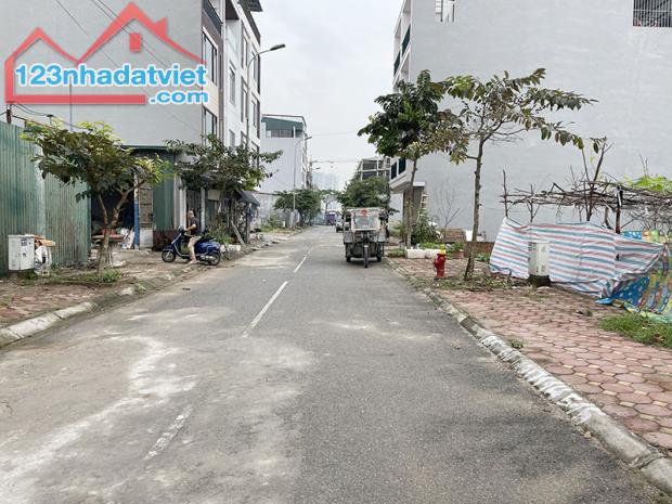 Hoa Hậu TDP Kiên Thành, Trâu Quỳ - DT: 78m2, mặt tiền gần 10m, view dự án Shophouse TQ5 Tr - 2