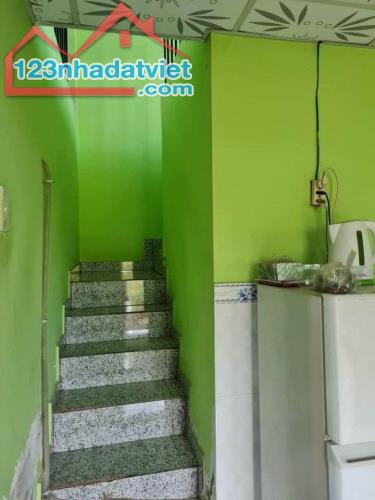 Bán Nhanh Căn nhà Để Cho Con đi Du Học 107m2 Sổ Riêng Ở Tân Hiệp Hóc môn 650triệu Bao Phí - 1