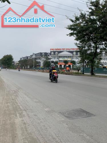 🌈🌈Đất đẹp Phương Canh, Xuân Phương, ôtô vào nhà, ngõ thông, Kinh doanh tốt, DT: 35m2 - 3