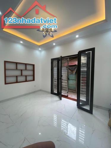 Bán nhà Xuân Phương ngõ rộng thông thoáng 42m2*4T giá chỉ 8.2 tỷ! - 1