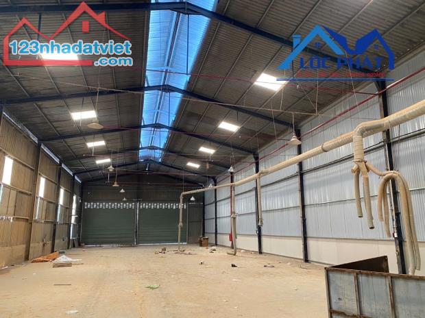 Cho thuê nhà xưởng 2000m2 Thiện Tân Vĩnh Cửu Đồng Nai giá 60 triệu - 4