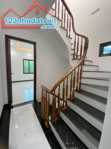 2 mặt thoáng Hà Trì 37m2 - 4 đồng 9 - giao thông thuận tiện hợp ở lâu dài - 2