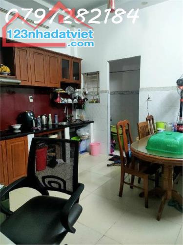 DỌN VỀ Ở NGAY CHỈ VỚI 5,2 TỶ NGAY ĐƯỜNG 835 , TRUNG TÂM PHƯỜNG PHÚ HỮU, Q9