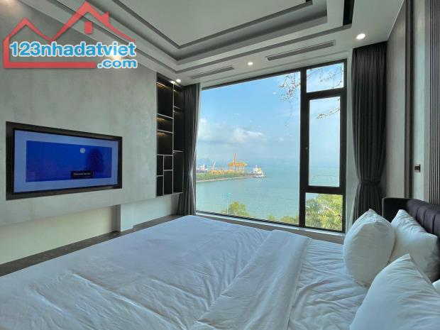 Bán biệt thự đẳng cấp, full nội thất view trực diện Vịnh, trung tâm thành phố - 1