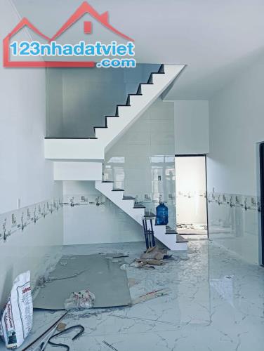 BÁN NHÀ MẶT TIỀN TỈNH LỘ 44B CHỦ ĐANG NGỘP 135 MÉT 1 TRỆT 1 LẦU GIÁ 2 TỶ NGỘP NGÂN HÀNG - 5