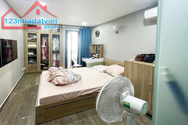 Bán nhà Trường Sa Phú Nhuận, Phường 14, 5 Tầng BTCT, 28.4 m² vuông vức - 3