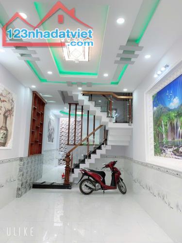 Nguyễn Thị Xinh KP4 Hẻm Xe Hơi DT 68mz, 4 tầng 4mx 18.5 m nhỉnh  5tỷ Thới An Quận 12 - 2