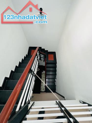 1/ BÀ HOM Q.6 - HẺM Ô TÔ THÔNG SÁT MẶT TIỀN - 57M2 - 3 TẦNG MỚI ĐẸP CHỈ NHỈNH 6 TỶ TL - 3