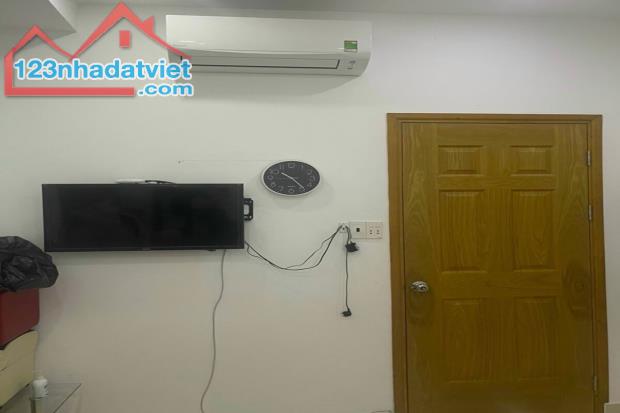 Bán nhà Mặt tiền, Đỗ Nhuận, Tân Phú, 57.2 m², chỉ 5.x tỷ, kinh doanh - 5