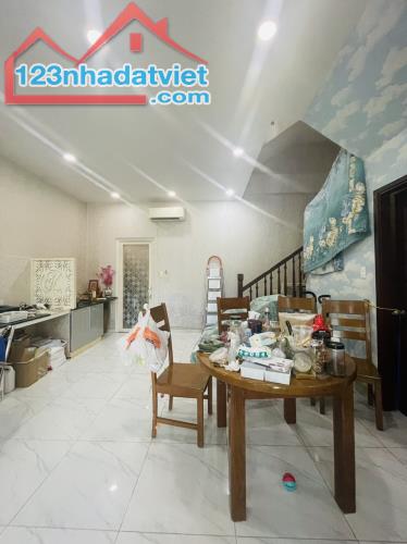 Bán Nhà Khu VIP Khang Điền Phú Hữu 84m2 3Tầng Hoàn Công Nở Hậu Giá 11 Tỷ. TL - 2