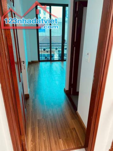 SIÊU PHẨM LÔ GÓC XÂY MỚI, PHỐ THANH BÌNH, SÁT PHỐ, Ô TÔ FULL NỘI THẤT, 40M2 GIÁ HƠN 6 TỶ - 1