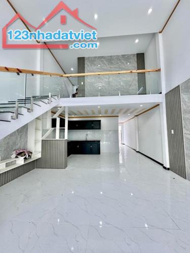 Xuất Hiện căn nhà lửng 100m2 ngay KDC Sư Đoàn 370, Cổng 2 Sân Bay Biên Hòa - 2