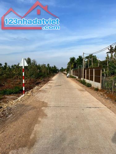 🍏Bán đất 500m2 (699 triệu)sau Chợ Đạt Lý cách quốc lộ 14 tầm vài trăm mét Buôn Ma Thuột