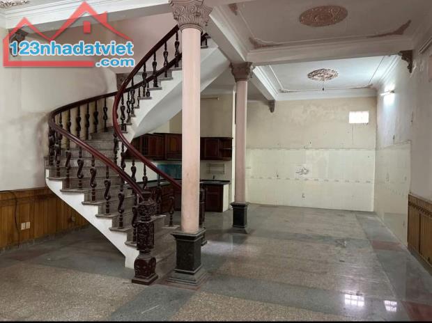 Bán nhà đường ĐIỆN BIÊN PHỦ, Gia Viên, Ngô Quyền, HP, 94m2, vị trí đẹp làm homestay, 5,75t - 2