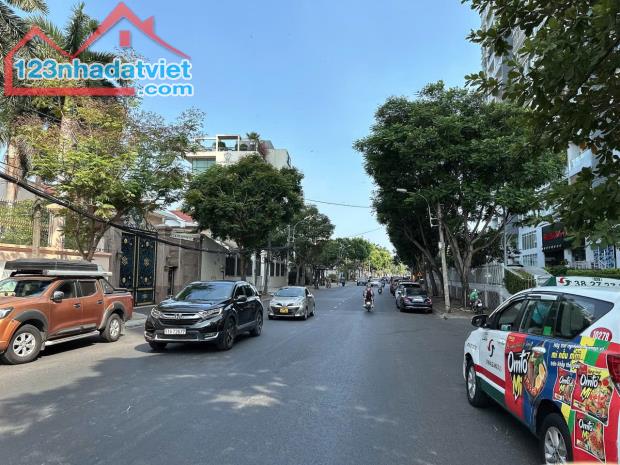 Bán nhà phố KHU BIỆT THỰ Bình Lợi ngang 5m 4 lầu DTSD 280m2 có GARA gần CV nhỉnh 14 tỷ.