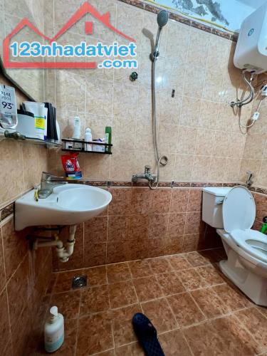 Bán nhà mặt đường Kim Giang, Hoàng Mai 72m2, 5 tầng, giá 22 tỷ lh 0366221568 - 3