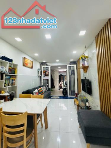 Bán Nhà 2 Tầng BTCT, DTSD80m2, Lý Chính Thắng, Quận 3, Chỉ 4.9 Tỷ (TL) - 1