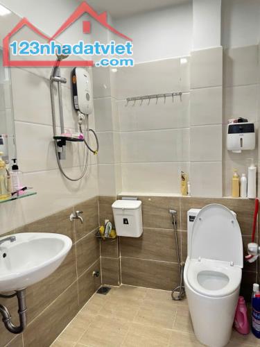 Bán Nhà 2 Tầng BTCT, DTSD80m2, Lý Chính Thắng, Quận 3, Chỉ 4.9 Tỷ (TL) - 5