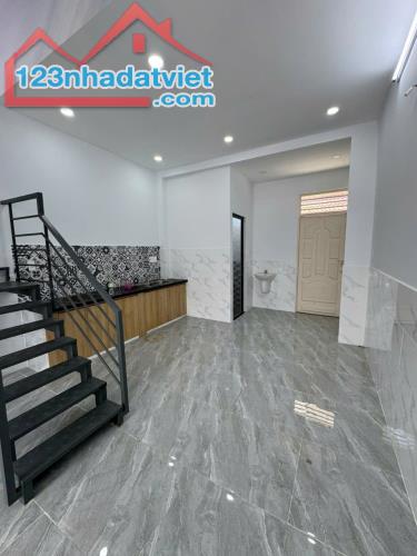 Nhà 2 mặt tiền Liên khu 5 6, Bình Hưng Hòa B, dt 46m2 1 lầu 2pn 2wc giá 4.3 tỷ - 3