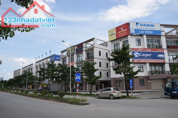 Bán Shophouse Xuân Phương Garden, căn góc 150m2, giá  200 triệu/m2