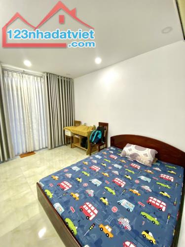 Bán nhà 3 tầng, hẻm Lê Hồng Phong, Phước Hải, Nha Trang, DT 62m2 - 4