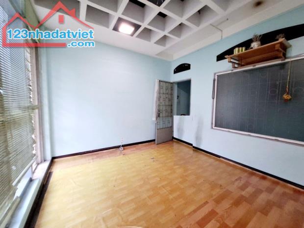 Bán nhà Mặt tiền Nguyễn Thái Bình, F4, ngay  Cộng Hòa - K300, 4.2x11m, 3 tầng, 13.5 tỷ. - 4