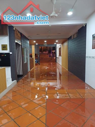 MẶT TIỀN QL1K, KD ĐA NGÀNH, 245M2 (8x30.5)M, 3 TẦNG, 14PN, NGAY BIG C, CHỈ 20.5 TỶ. - 2