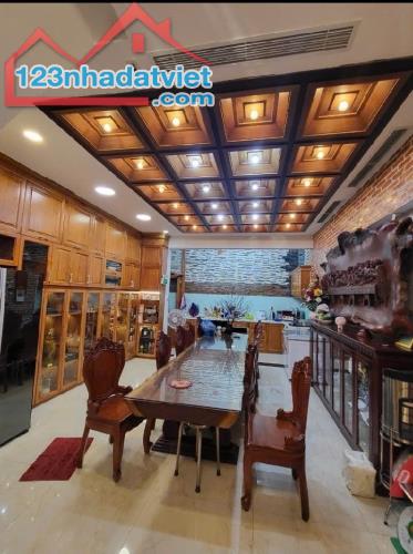 KHU VIP BÀU CÁT - TÂN BÌNH - 81M2 - 4 TẦNG - THANG MÁY