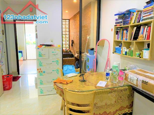 NGAY NGÃ 4 NGUYỄN VĂN LINH SẦM UẤT 6 tầng mới HOÀNG DIỆU Hải Châu - 2