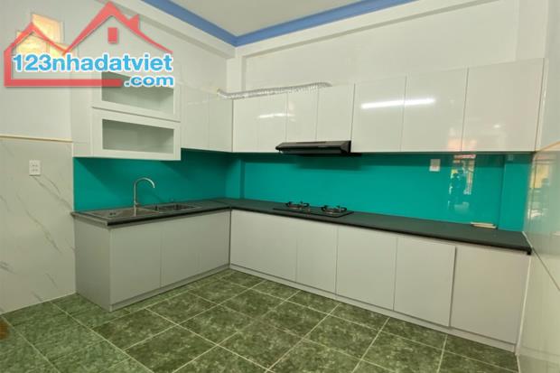 Bán nhà Thích Quảng Đức Phú Nhuận, 4 Tầng BTCT 43.1m² (3.5m x 12.3m) - 2