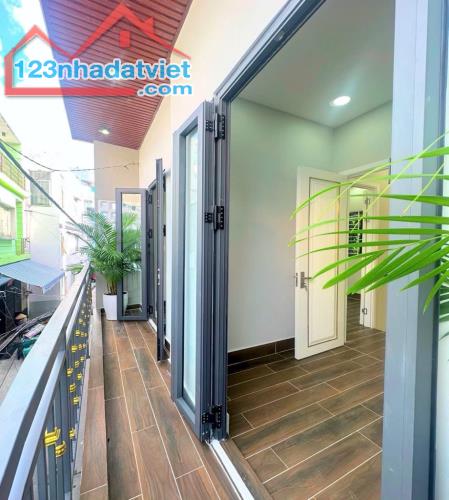 QUẬN 11,Lê Thị Bạch Cát,HẺM XE HƠI VÀI bước chân, ngang 4,2 dài5,2m2,Gía 3 tỷ hơn - 3