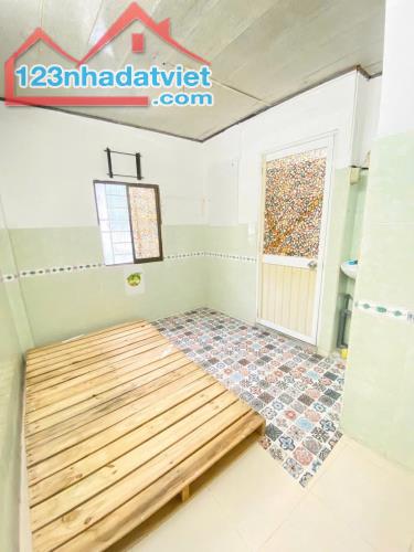 Bán nhà nhỏ 5 tầng, phố tây Bùi Viện, Quận 1, ngang 6m, công nhận 16.1m2, chỉ 2,8 tỷ