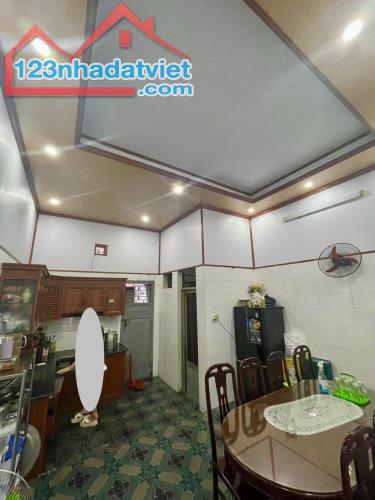 BÁN NHÀ 3 TẦNG PHÍA BIỂN CỘT 3,P.HỒNG HẢI. DT:67.5M2. GIÁ HỢP LÝ !!! - 1