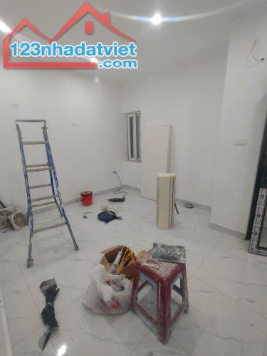 Bán nhà Văn Hương - Đống Đa  👉20/25m2T2 x5Tầng  👉Mặt tiền 4m Giá chào: 3.5 Tỷ - 1