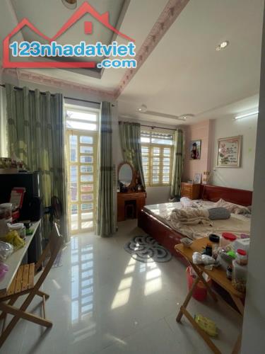 Chủ gửi bán nhà Mặt Tiền Đường số, Kế Bên Bênh Viên Lê Văn Thịnh, Quận 2 - 61m2 nhỉnh 6 tỷ - 2