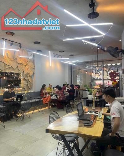 SANG NHƯỢNG QUÁN CAFE TẠI 293 NGUYỄN THÁI BÌNH, PHƯỜNG 12, TÂN BÌNH - 3