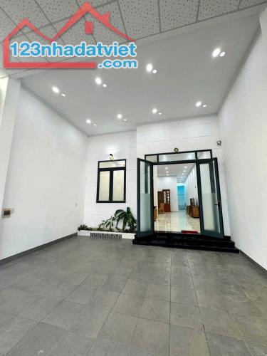 Bán Nhà cấp 4 DT 6 x 24.5, 3 tỷ 579tr khu dân cư Quân Đoàn 4 phường Tân phong