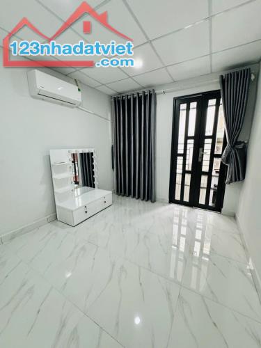 Bán Nhà Cao Bá Nhạ, Nguyễn Cư Trinh, Q1, 3m x 10m, 2 tầng đẹp ơe ngay , Chỉ 3.8 tỷ - 4