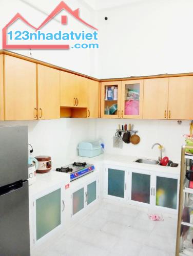 Mặt tiền kinh doanh 258 Dương Bá Trạc 5.2x25 140m2 đúc 3 tầng chỉ 16 tỷ 5 - 2