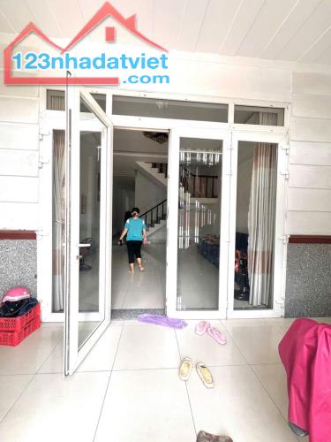 Bán nhà D2D Mặt tiền đường N1 90m2 (P. Thống nhất) chỉ 12 tỉ - 1