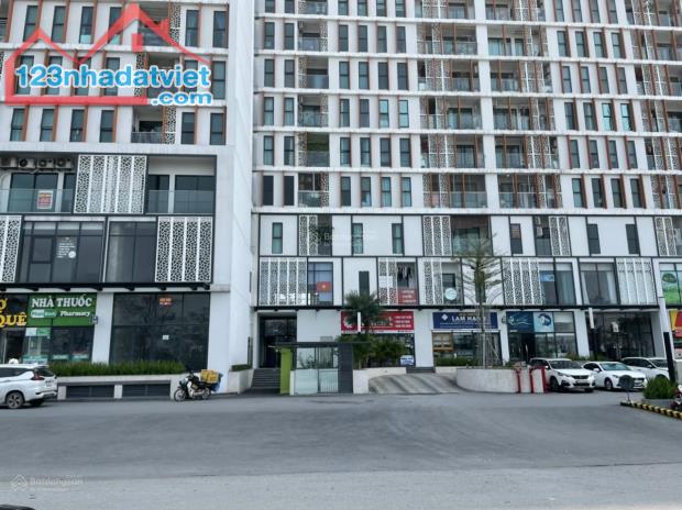 Bán căn góc Shophouse Chung Cư  Anland LakeView, 200m2 giá 90 triệu/m2