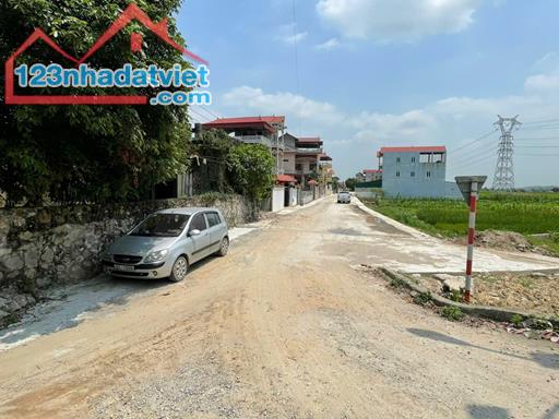 - Bán gấp 1422,8 m2 đất Thôn Nghi Khúc, Xã An Bình, Huyện Thuận Thành, tỉnh Bắc Ninh - 1