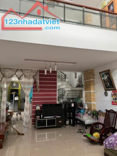 Bán nhà 1trệt 2lầu, p Thống Nhất, Biên Hòa. 160m2 shr thổ cư chỉ 14 tỷ - 1