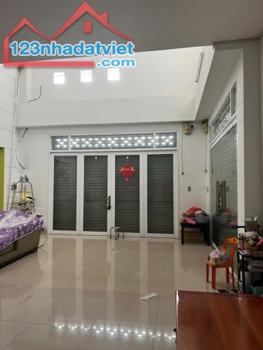 Bán nhà 1trệt 2lầu, p Thống Nhất, Biên Hòa. 160m2 shr thổ cư chỉ 14 tỷ - 3