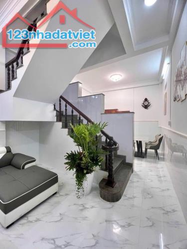 Bán nhà 1T2L đúc - GÓC 2MẶT TIỀN + Trục Chính HẺM, sổ hoàn công đầy đủ - 2