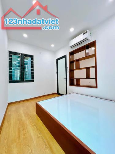 BÁN NHÀ TẬP THỂ THÁI THỊNH, ĐỐNG ĐA, 65M2 (36m2 sổ), 2 NGỦ, 2 THOÁNG, 2.6 TỶ. - 2