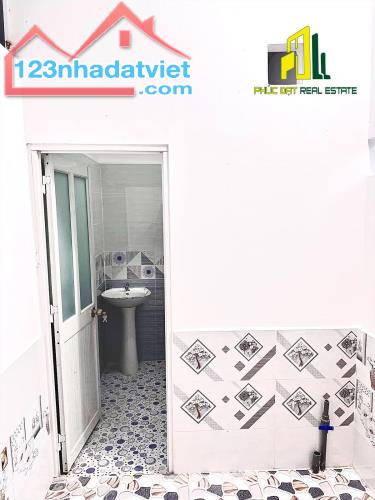 Cần bán nhà 200m2 MẶT TIỀN đường Nguyễn Văn Lung, Hoá An, chỉ  18tr/m2 - 5