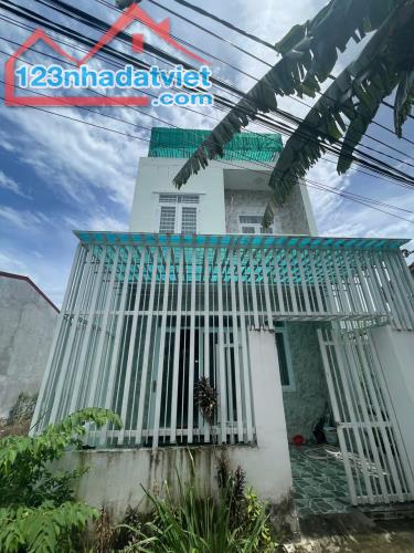 Bán nhà 2 tầng 100,5m2 mới xay xã Vĩnh Trung - Nha Trang(hẻm ôtô) giá chỉ 1tỷ850 - 5